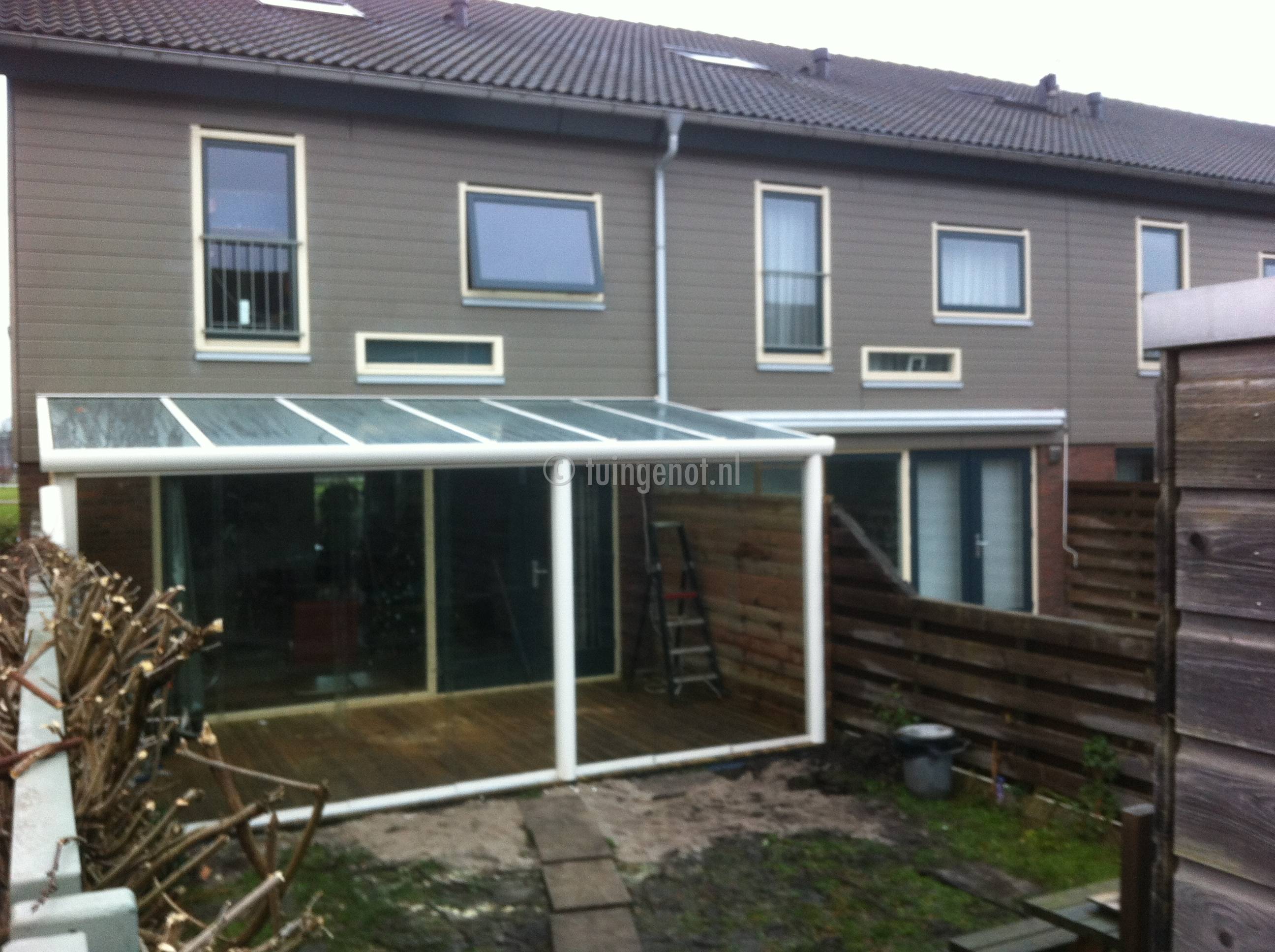 Tuingenot: 4.aluminium veranda met warmtewerende heldere