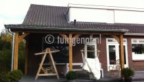 14. Aluminium hoekveranda met balustrades