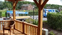 86. houten veranda van meranti